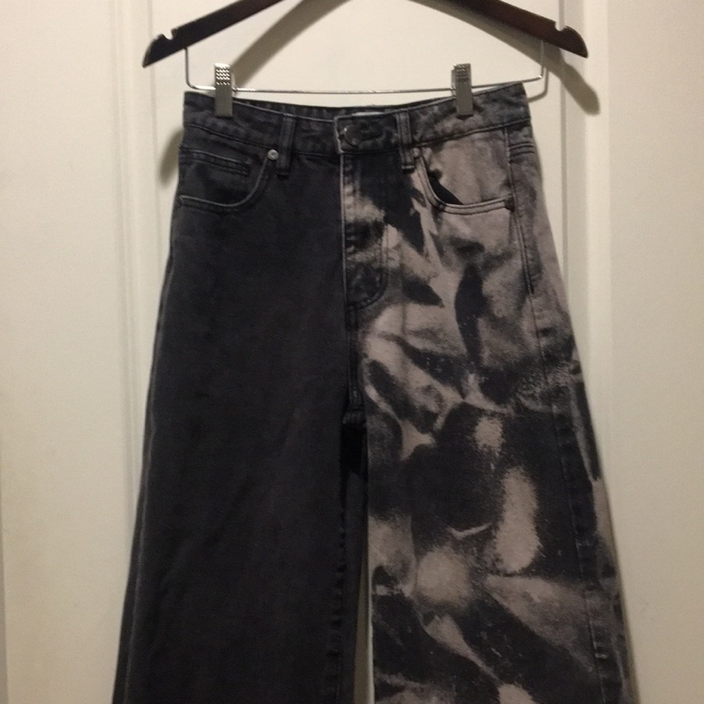 NWOT Cotton On 91 Tie dye/color block highRise wide leg black/beige Jeans size 2